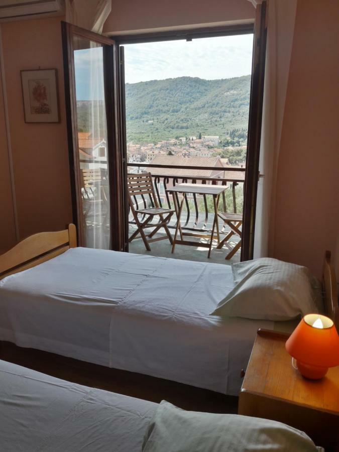 Apartments Antonio Stari Grad  Exterior foto