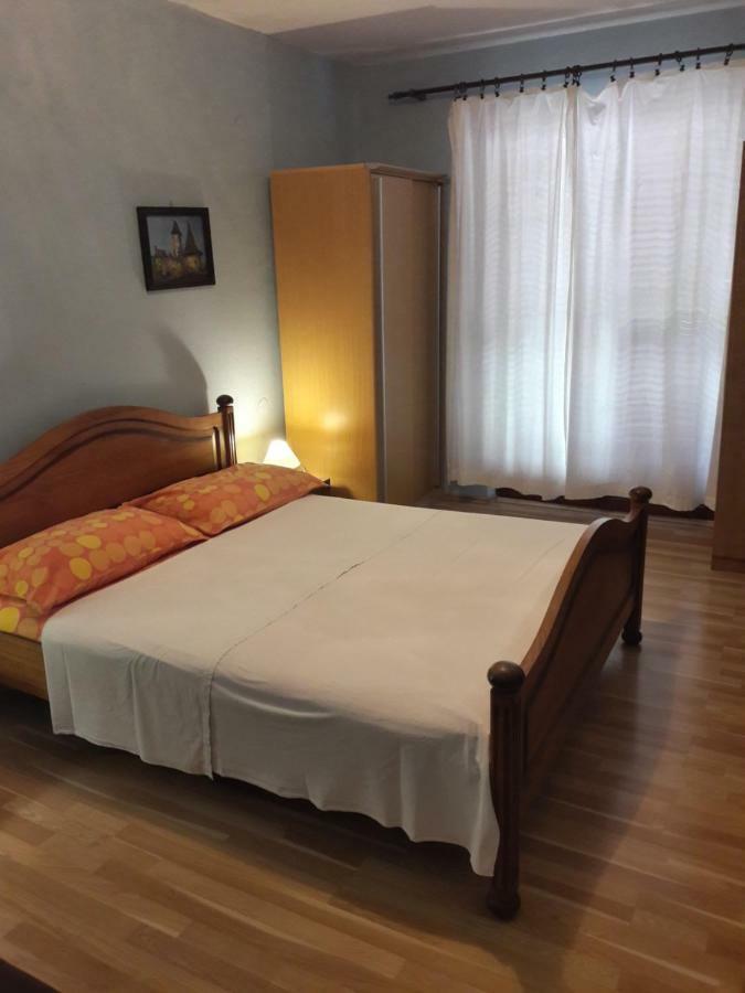 Apartments Antonio Stari Grad  Exterior foto