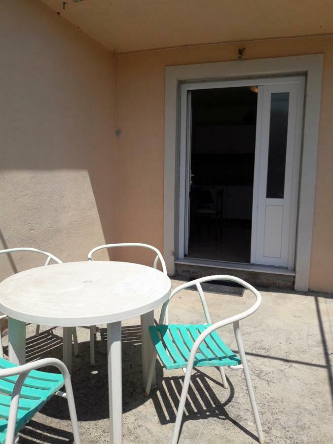 Apartments Antonio Stari Grad  Exterior foto